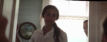 Свет в океане (2016)