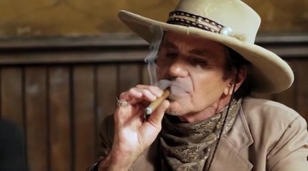 Шестизарядный спаситель (2016) Шестизарядный спаситель (2016)